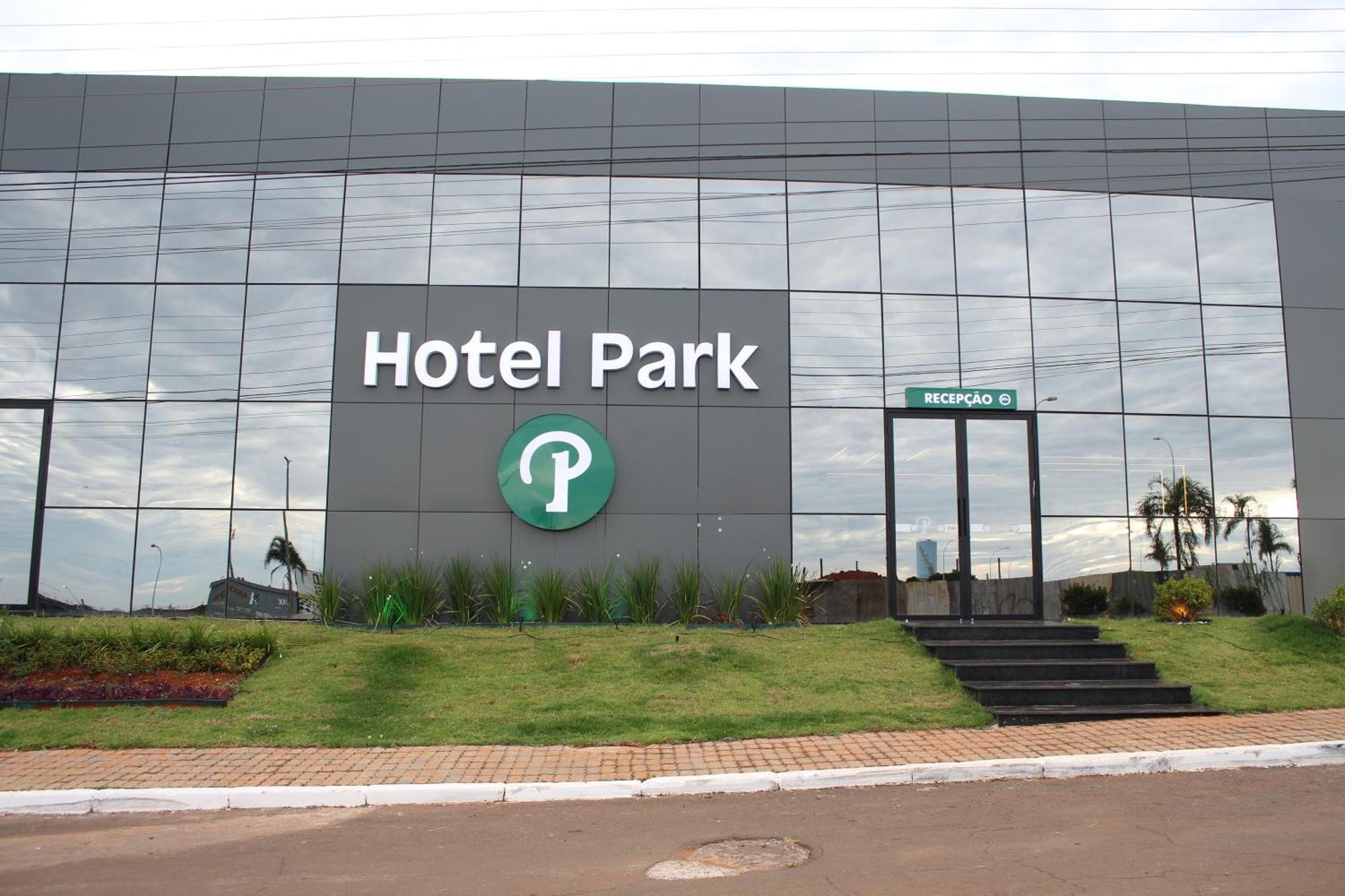 Hotel Park Valparaiso de Goias Eksteriør bilde